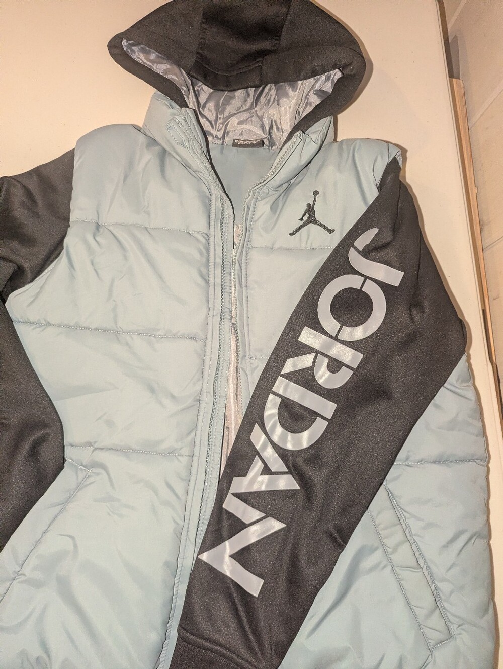 Jordan Kids Size Medium Zip Front Vest/Hoodie